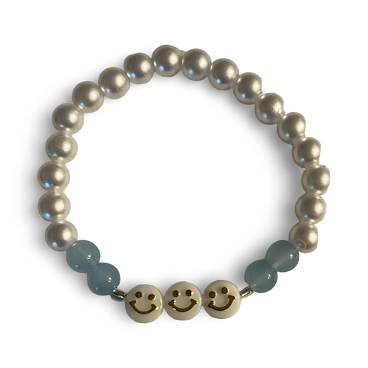 Keep on Smilin’ Beaded Bracelet